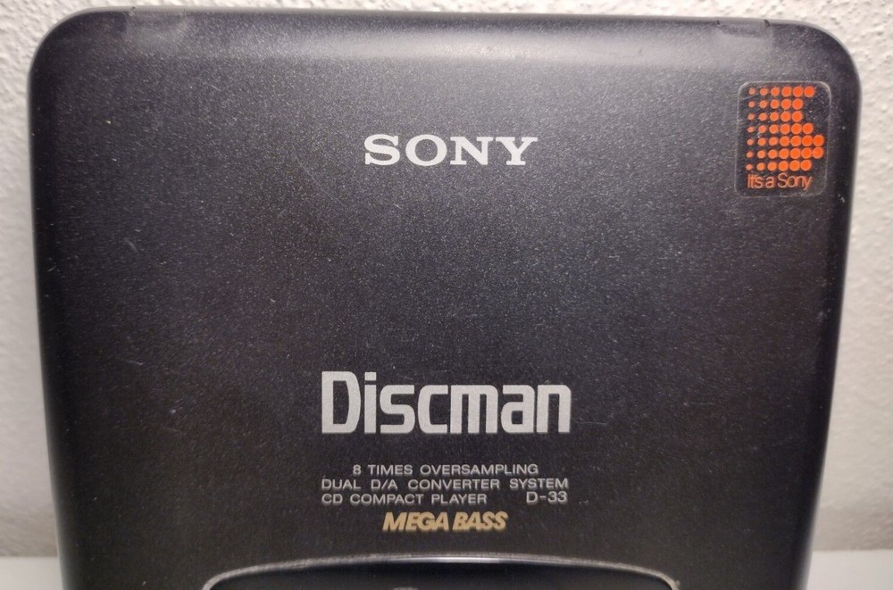 Sony Discman Model No. D-33 CD Compact Disc Player