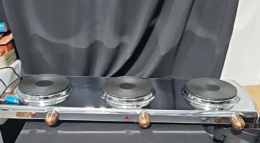 Cuisine MK-367 Command Performance  Triple Burner E3