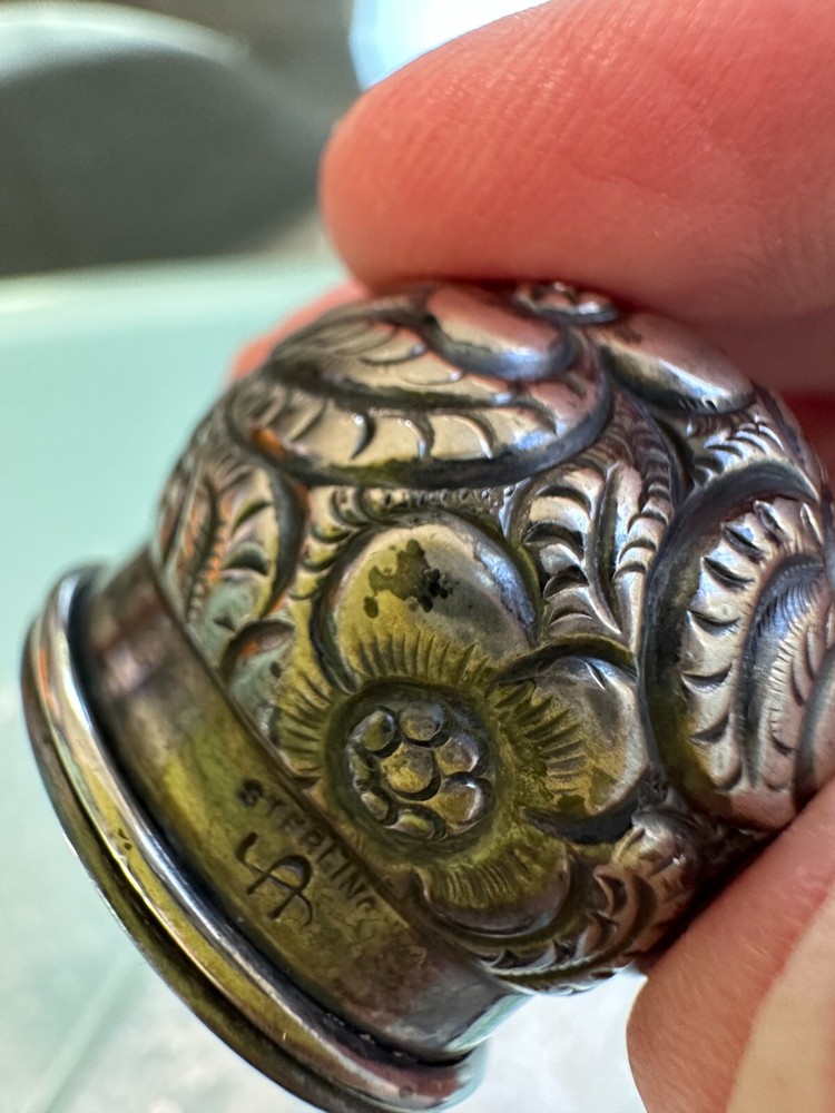 Pocket flask with sterling lid