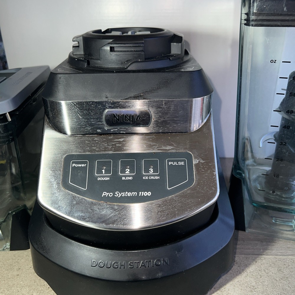 Ninja Pro System Base 2 Pitchers 2 Blades Working