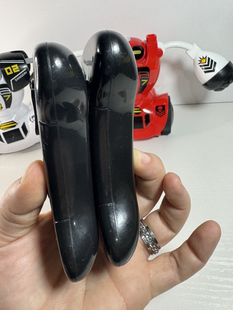 Sharper Image Remote Control Robot Set Multiplayer RC Red And White Tested