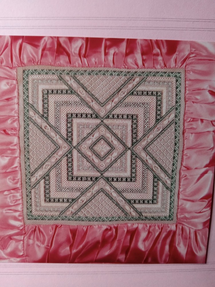 Needlepoint "Triangular Trellis" Design Booklet