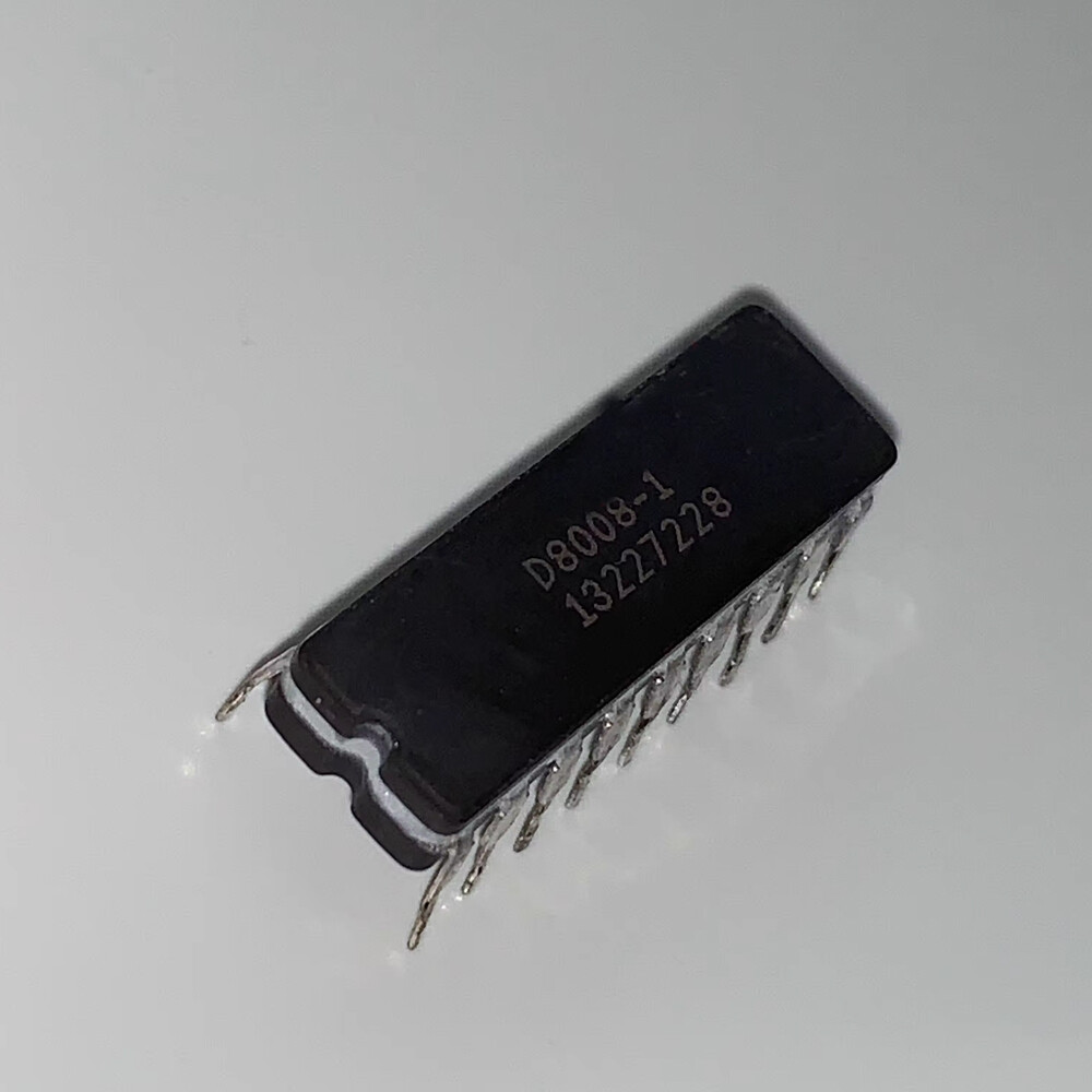 1PCS D8008-1 Microprocessor CDIP-18 IC