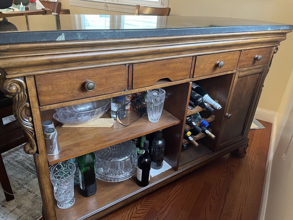 Stone and Wood Bar