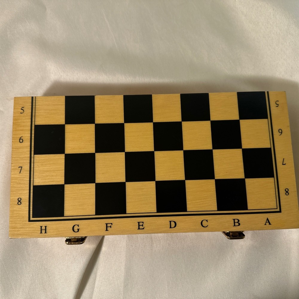 Chinese Craft Chess set With Case.