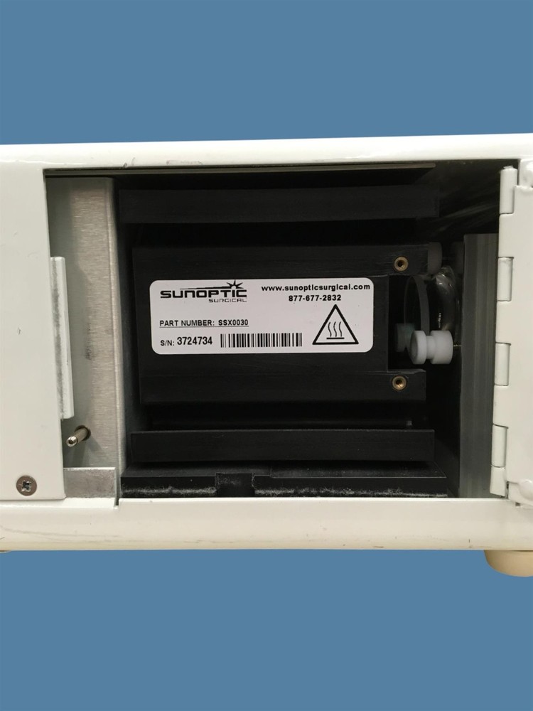 Sunoptics Surgical SolarMaxx 300 Xenon Light Source