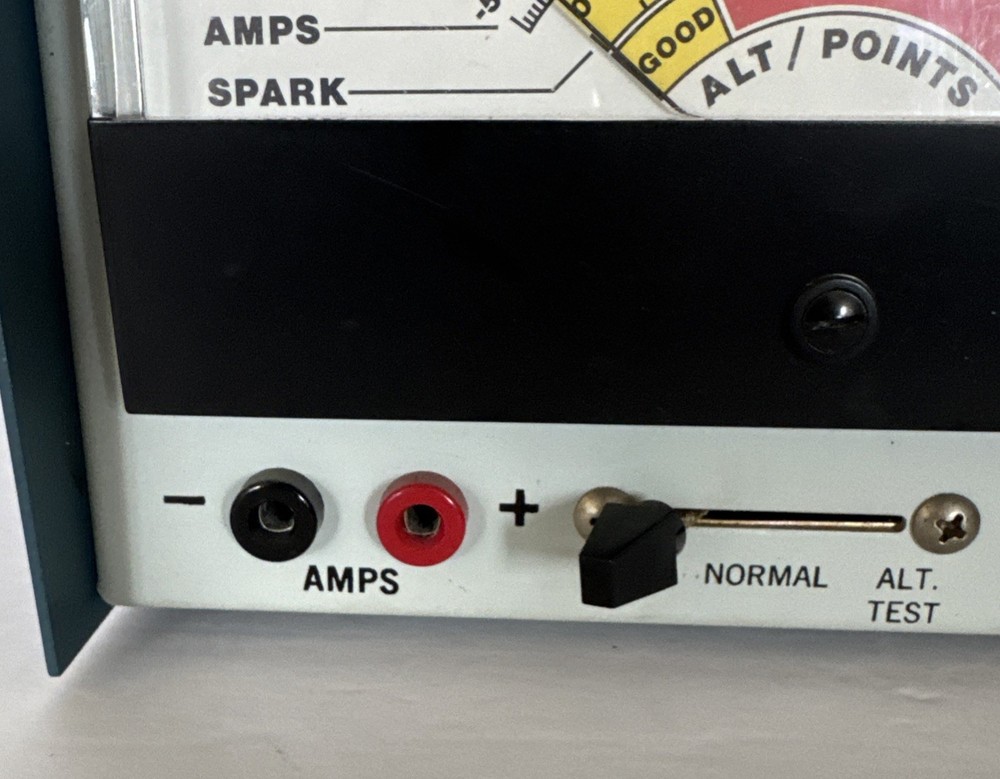 Heathkit Engine Analyzer Model CM-1050 With Cords Vintage Untested Clean