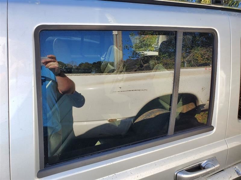 Control Module 4x2 OEM 2006 2007 2008 Jeep Commander