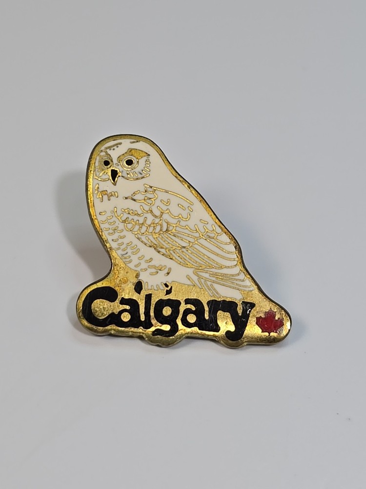 Alberta Canada White Owl Souvenir Lapel Pin