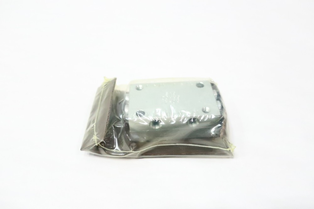 Graco 562658 Mono Block Divider Valve