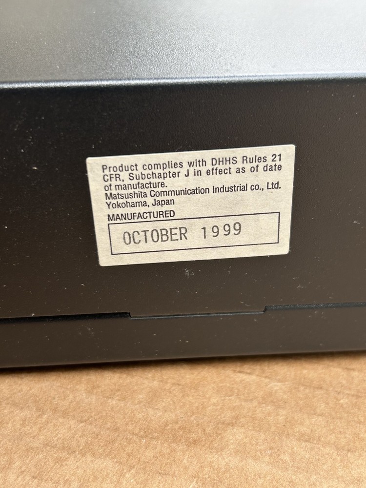 Panasonic 8 CD Changer Model cx-DP801EUC LOOK