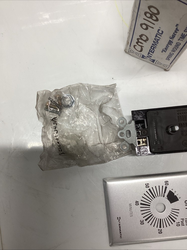 Intermatic FF60MH 60 minute timer W/hold feature & switch plate. U-625