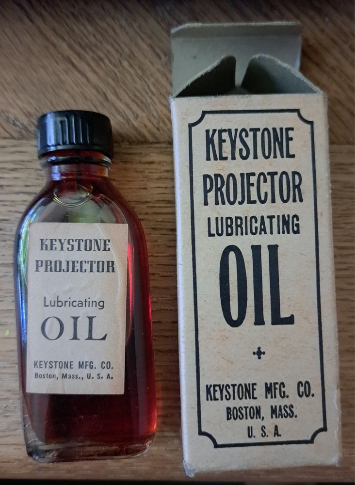 Vintage 1950's Keystone K-68 8mm Projector