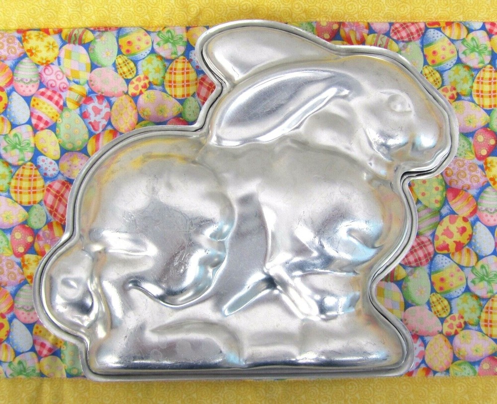 Bunny Cake Pan 2 pieces Easter Baking Metal Entertaining Cake Walk Decorating