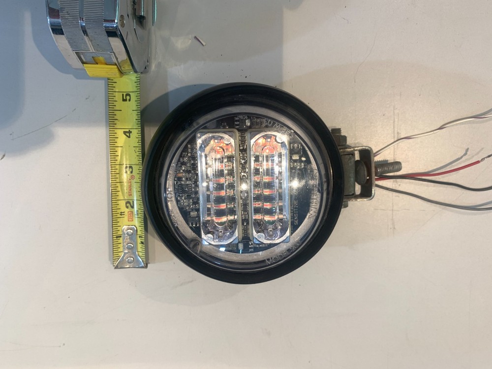 whelen 200 PAR 36 Amber LED Head