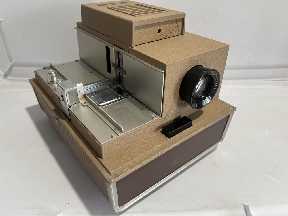 Argus Automatic Single Slide Projector - Model 58 - UnTested Vintage