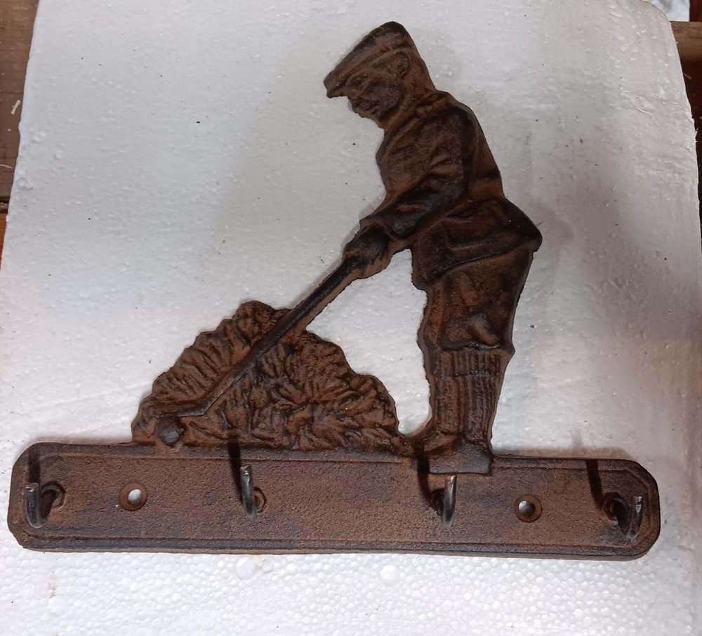 GOLF KEY RACK HOLDER WALL DECOR CAST IRON