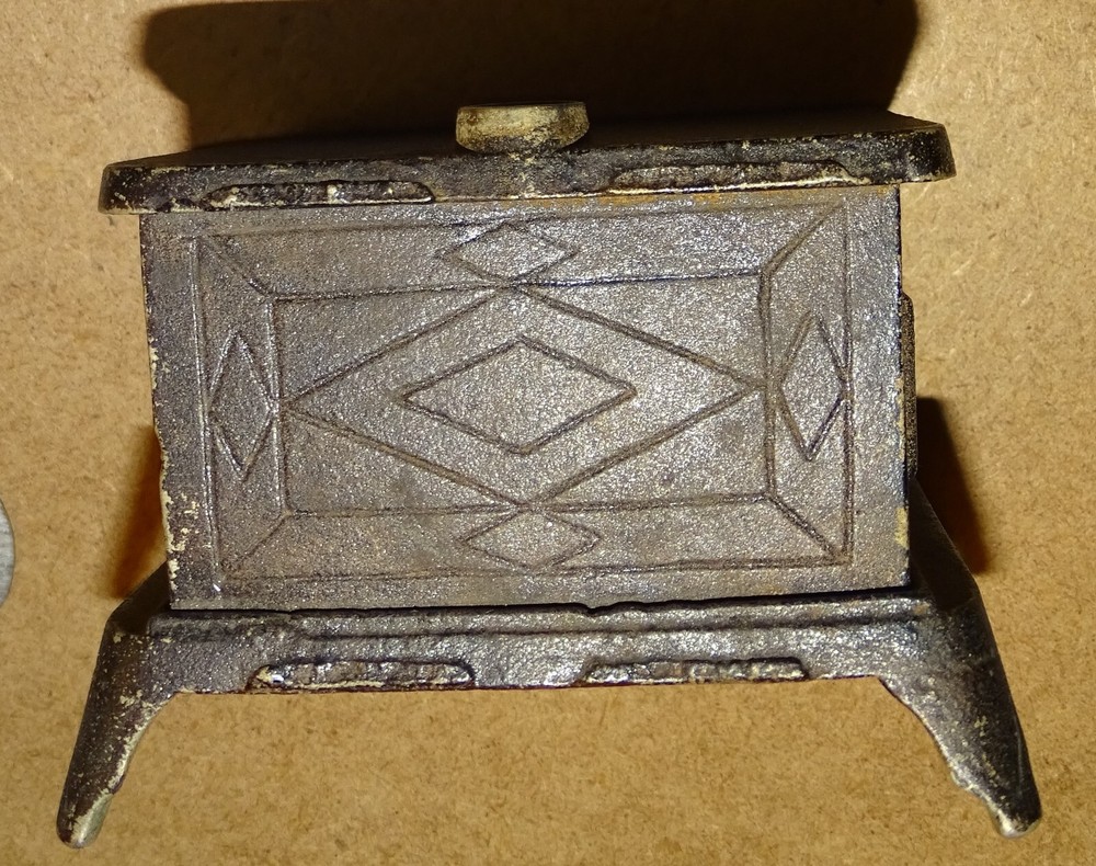 Minatare STAR Cast Iron Stove