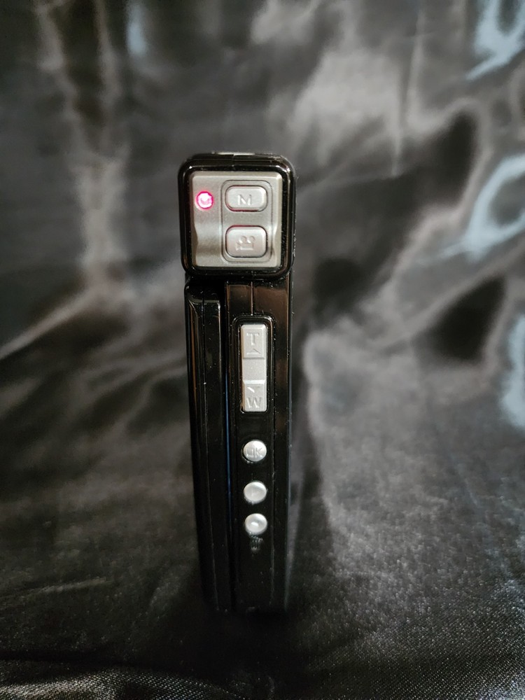 Vivitar DVR 865HD High Definition Handheld Camcorder