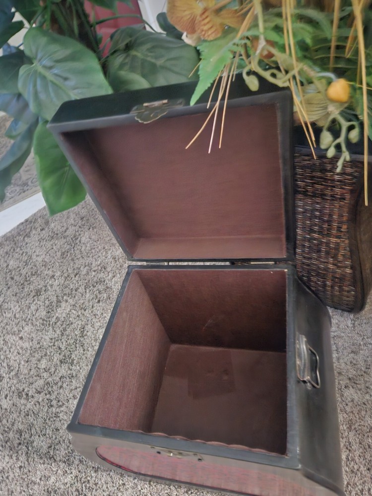Decorative Storage Chest