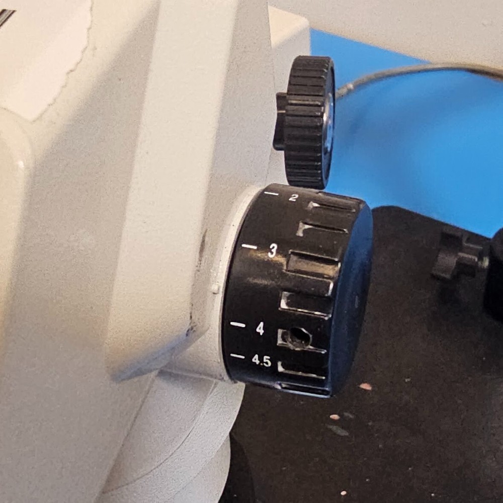 Binocular Zoom Stereo Microscope with Flex Arm Stand 104B