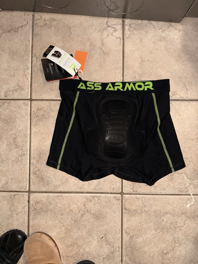 Ass Armor Protective Padding For Biking, Sking, Etc. NWT Size M