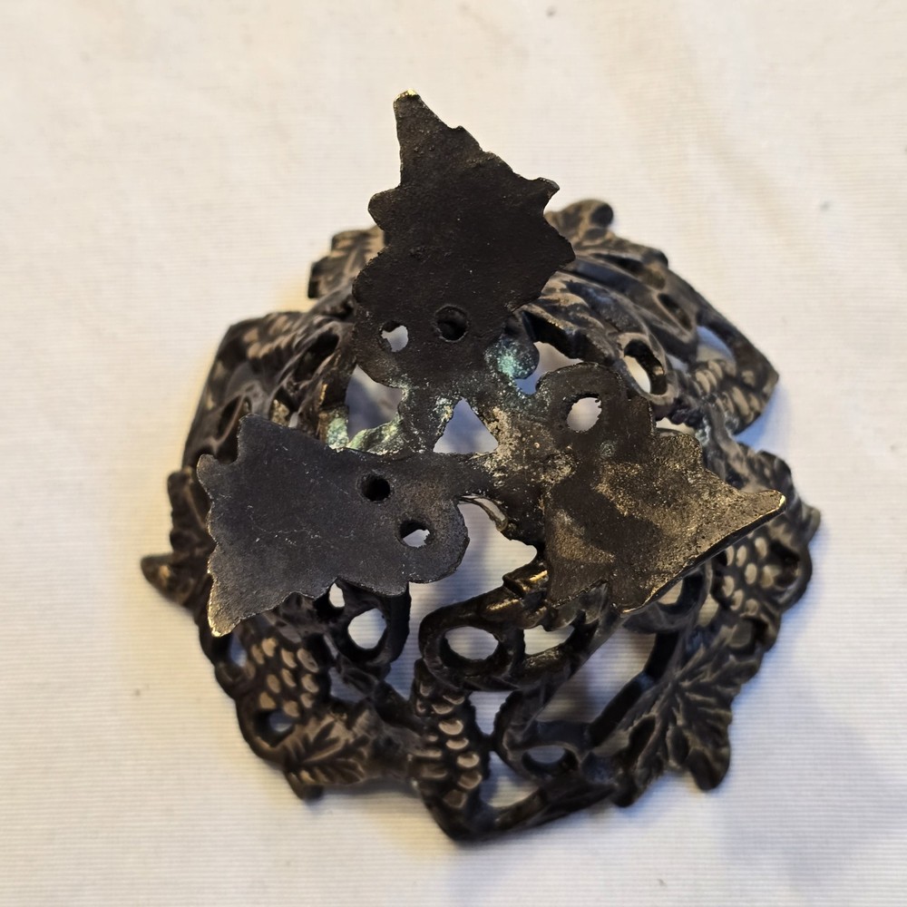 Vintage Cast Iron Grapevine Bowl Openwork Footed Grape Leaf Nut Dish 4.25”