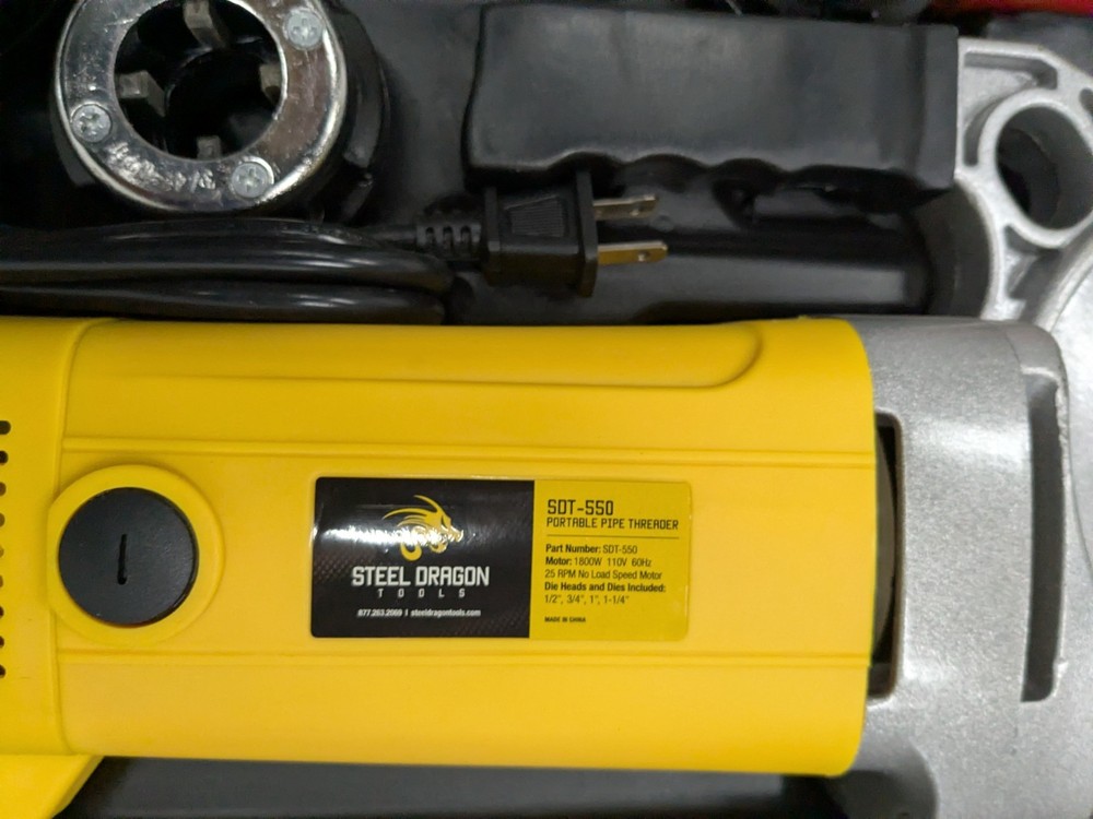 Steel Dragon Tools SDT 550 2000W Hand Held Pipe Threading Machine