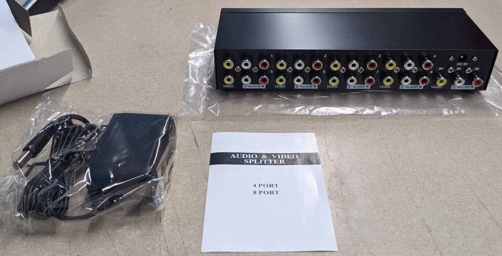 8 Port Video and Audio Splitter, 1 AV input, 8 Output Simultaneously, Black