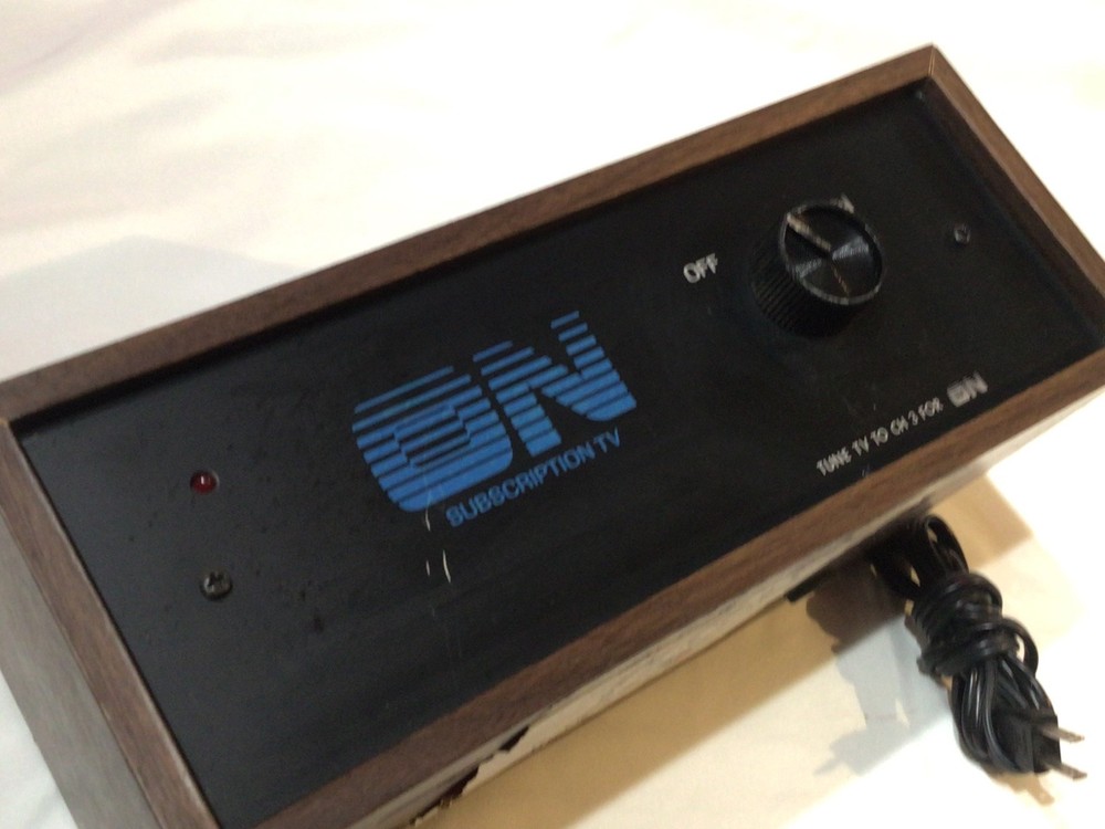 RARE Vintage 1978 ON SUBSCRIPTION TV BOX Early Pay Cable Television STV Decoder