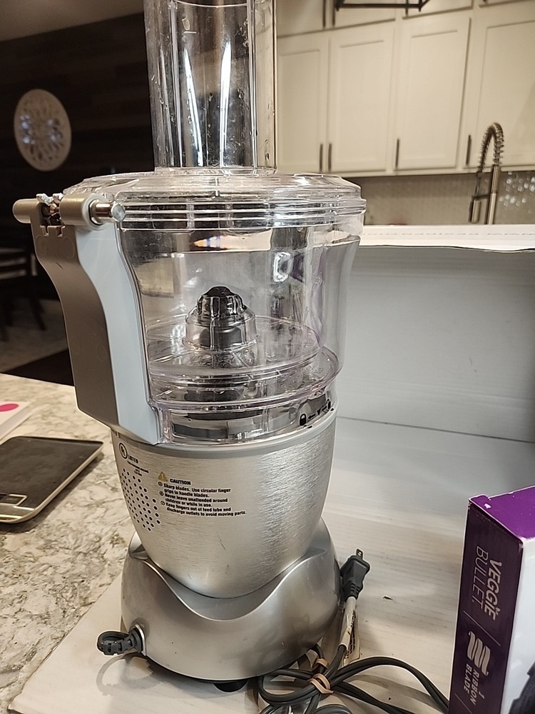 Magic Bullet Veggie Bullet VB-102 Electronic Food Processor Needs Pushers