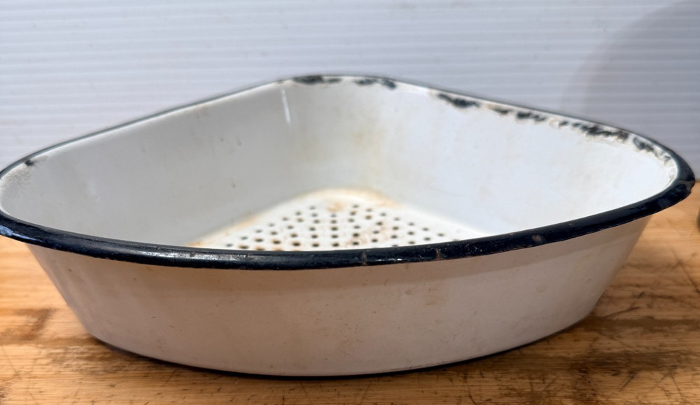 Vintage White Black trim Enamelware Triangle Sink Corner Strainer / Colander