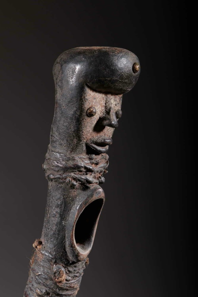 African Art Oliphant Dan 368