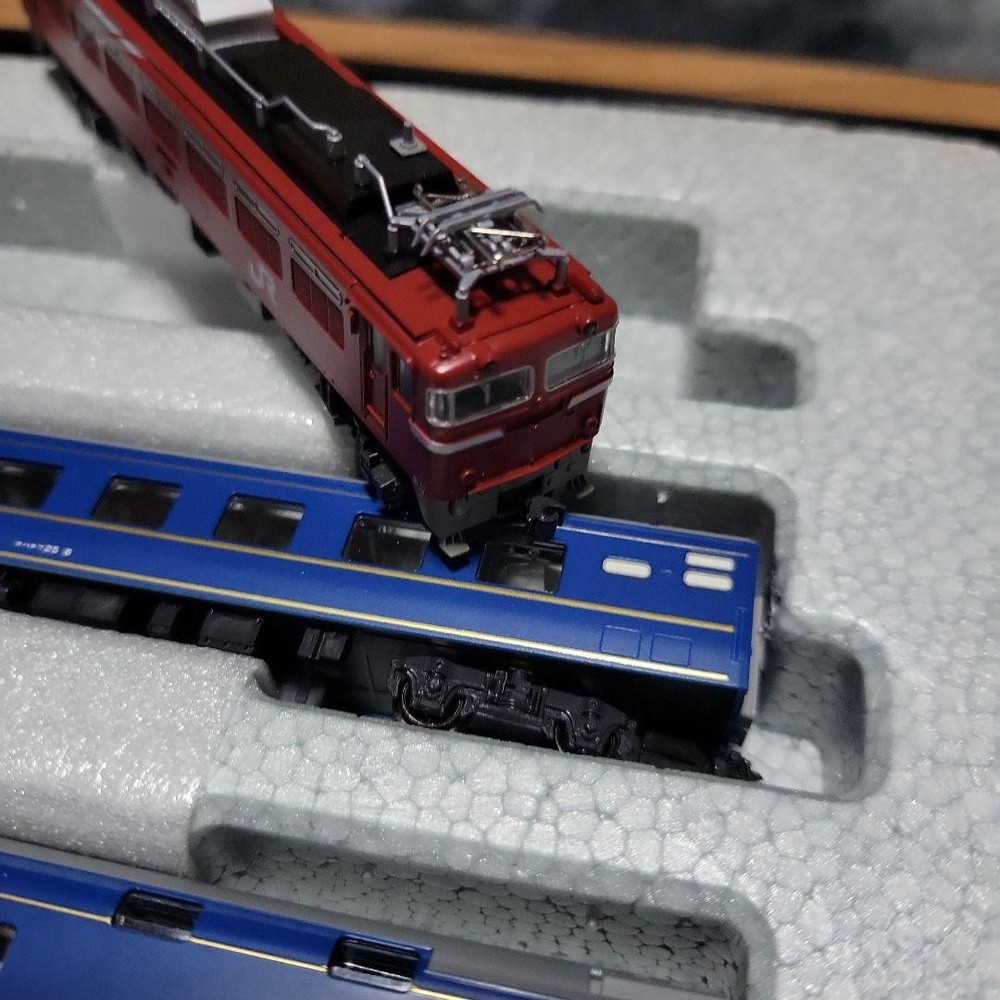 KATO EF81 + Passenger Car Hokudosei Basic Set 290471
