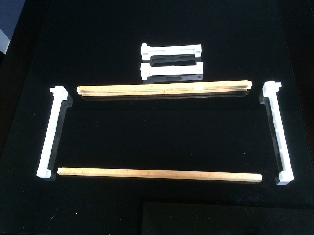 Bee frame plastic ends Deep 9 1/8" 20 pc. Made in U.S.A.