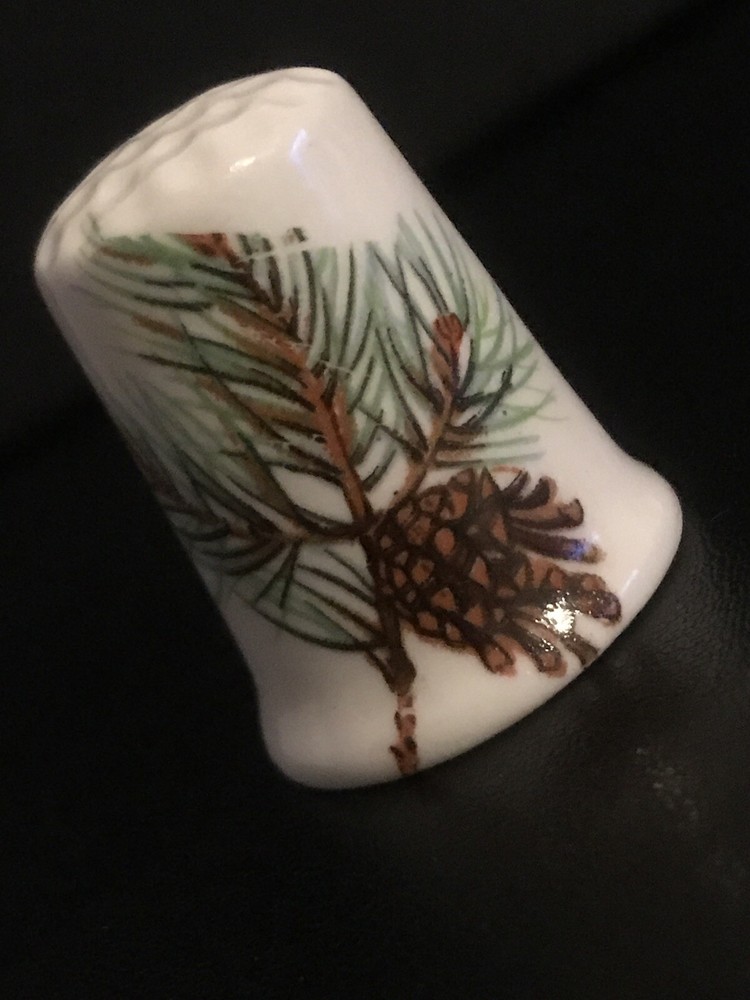 COLLECTABLE THIMBLE PINE TREE PINE CONE CHINA 6
