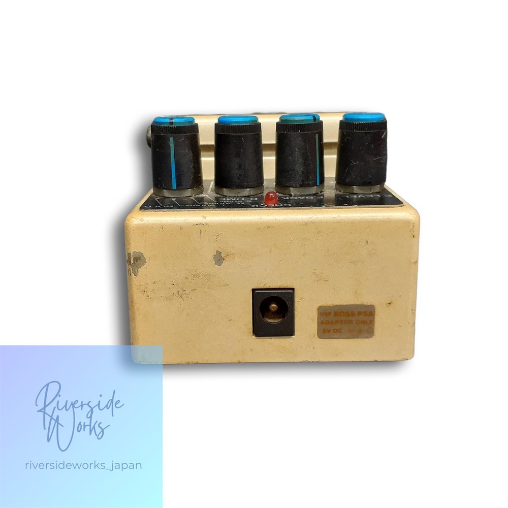 BOSS DD-3 Digital Delay Guitar Effects Pedal