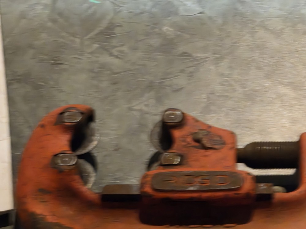 LARGE VINTAGE PIPE CUTTER