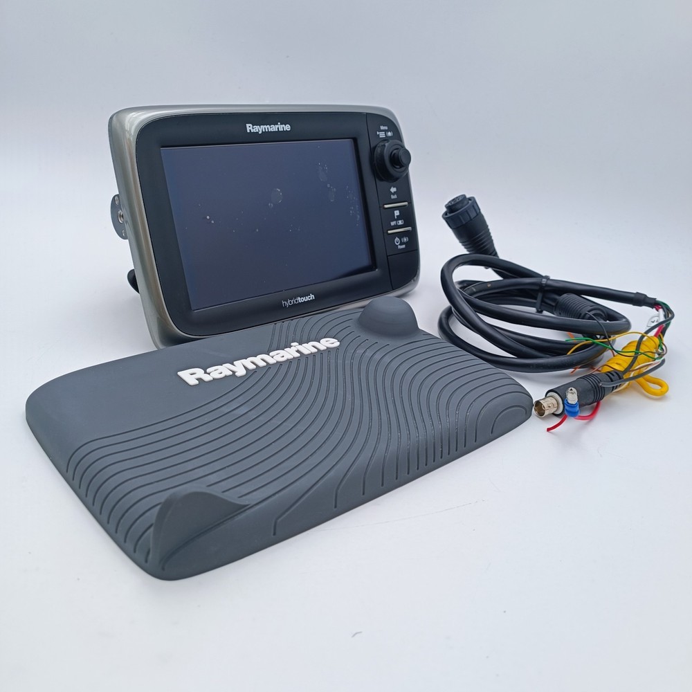 Raymarine e7 HybridTouch Chartplotter MFD Display E62354 SeaTalkNG GPS Radar