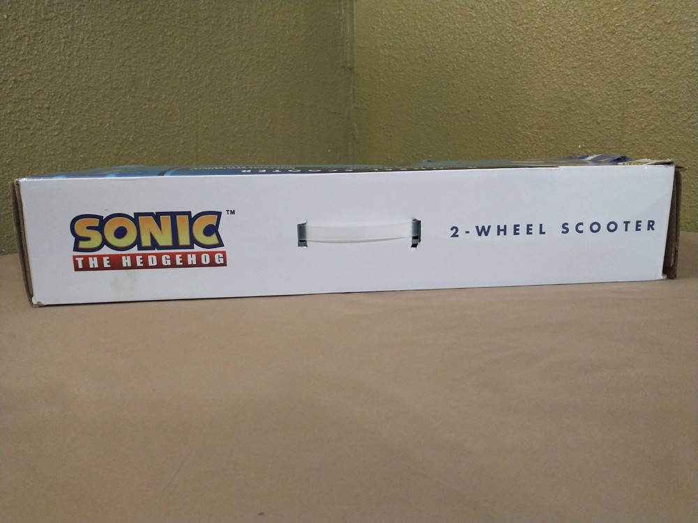 Sonic The Hedgehog 2-Wheel Scooter