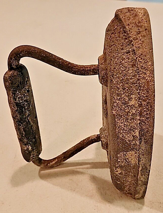 Antique 6 pound Cast Iron Sad Iron #6