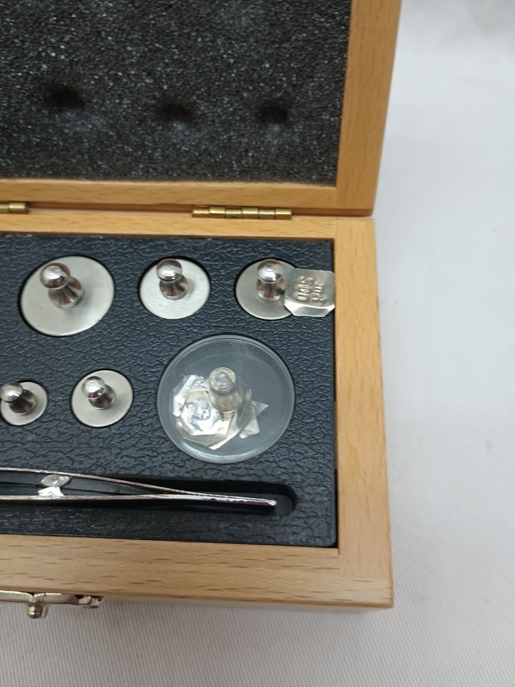 UTC ss Analytical Weights Missing 1 1mg-100gms In Wood Box