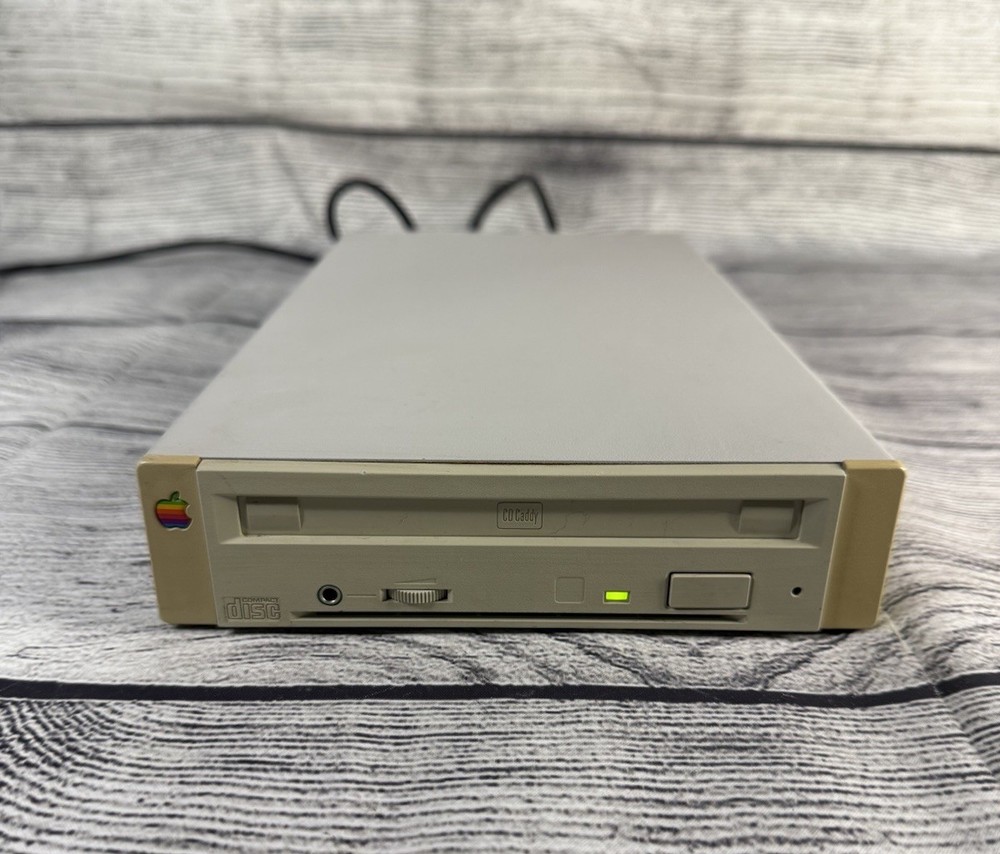 Apple External CD-ROM Apple CD 300 Macintosh M3023 Powers On