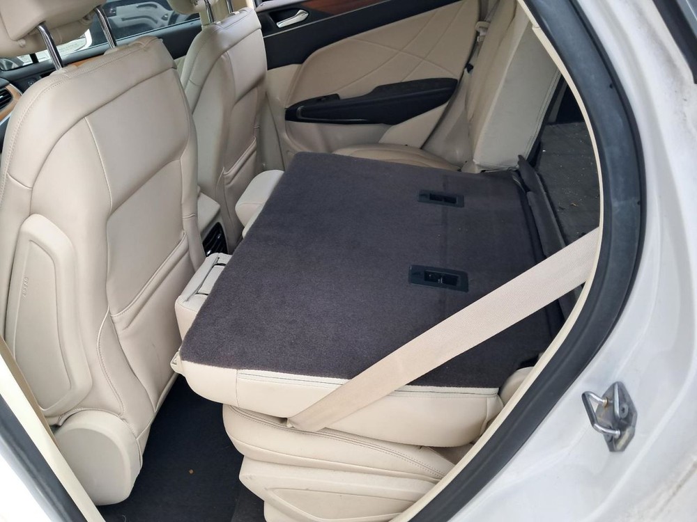 MKC 2016 Glove Box 4815802