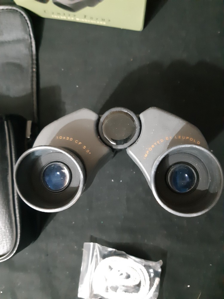 Wind River Center Focus Binoculars 10x30