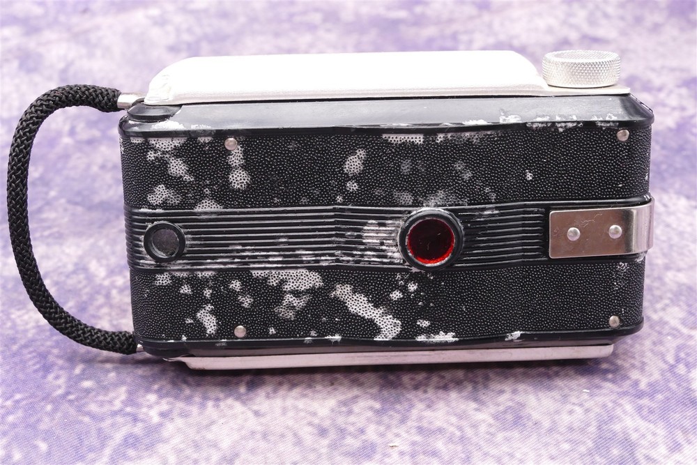 Zenith Camera Corp. Comet 127 Film Camera