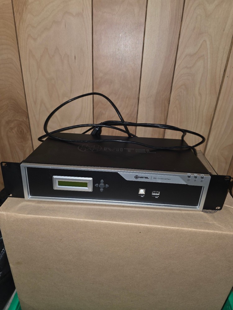 Phone Mitel System 21 Phones 9 Programable Key Module 4 head sets charging ports