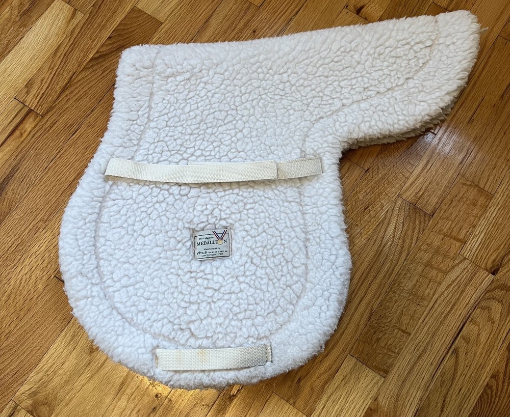 White Fitted English Saddle Pad - Toklat