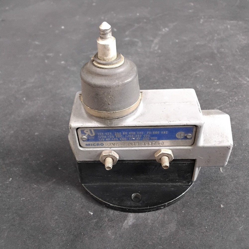 HONEYWELL BZV6-2RN MICROSWITCH ($35 OBO)