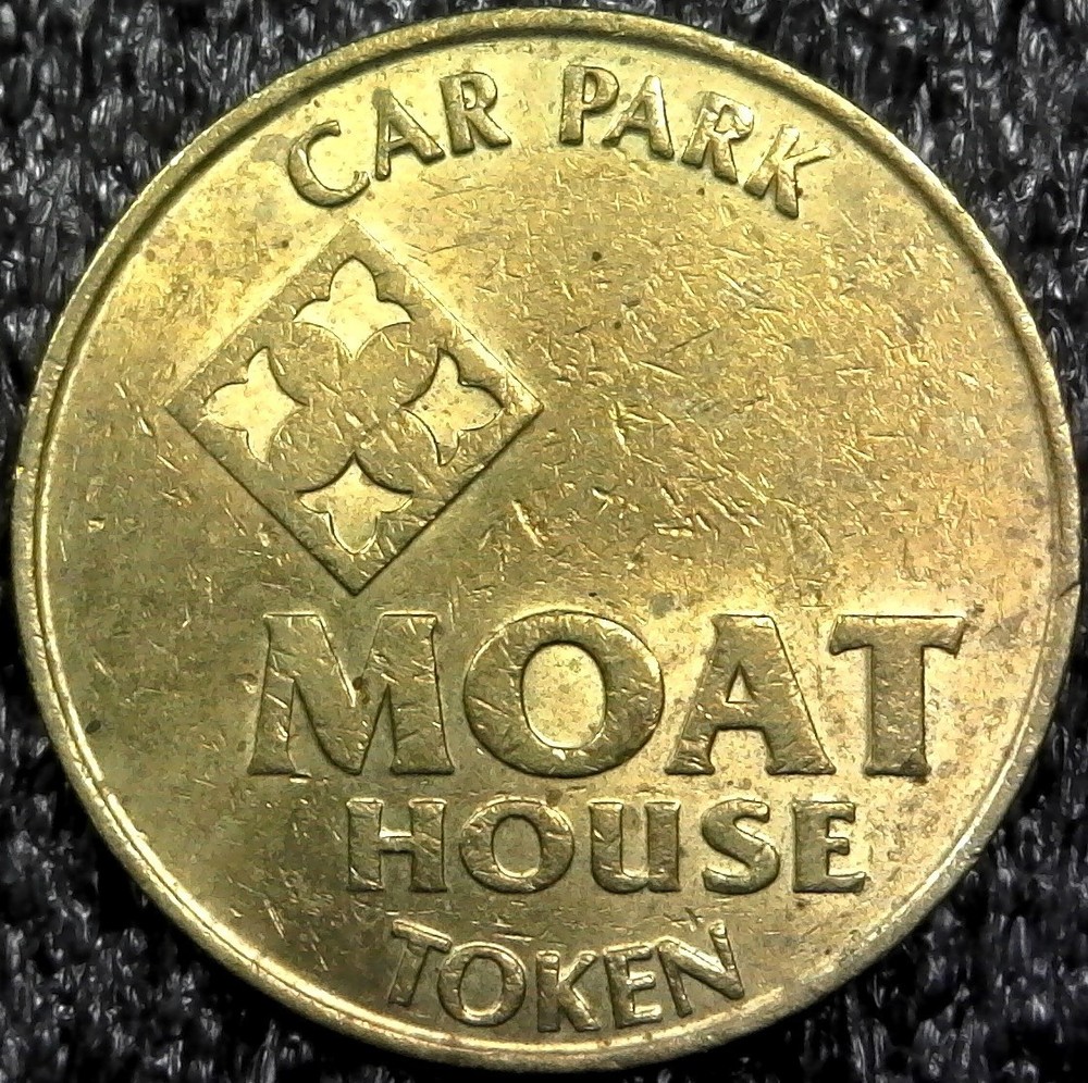 Moat House Car Park Token 25mm (c505)